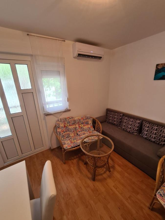 Apartments Lana - 30 M From The Sea セリネ エクステリア 写真
